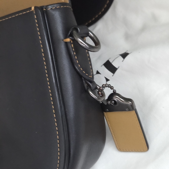 Coach Glovetanned Leather Black Saddle Bag Crossbody - Picture 13 of 13